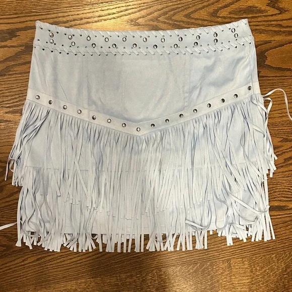Idyllwind Light Blue Fringe Mini Skirt with Stud Details size XL - Picture 3 of 9